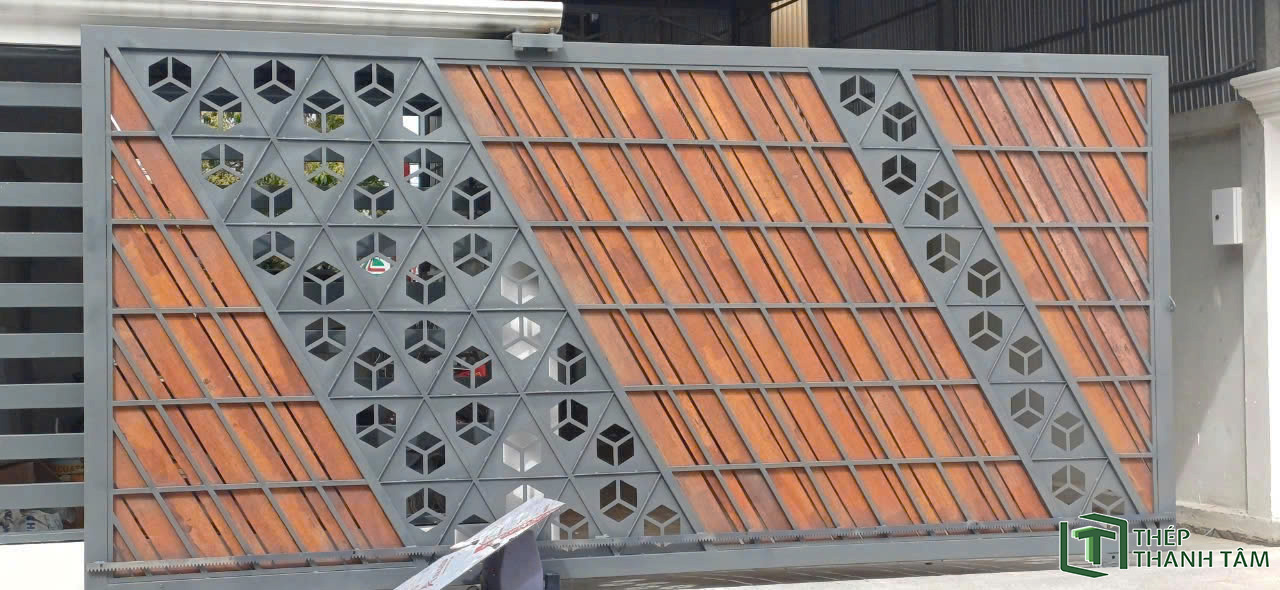 CỬA CỔNG SẮT CNC